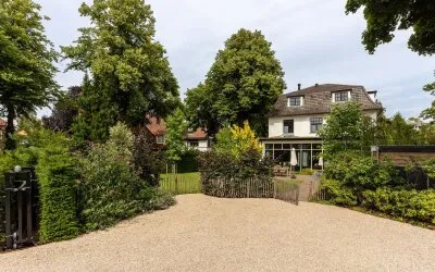Detached house for sale: Julianalaan 13, Schilderskwartier Hilversum