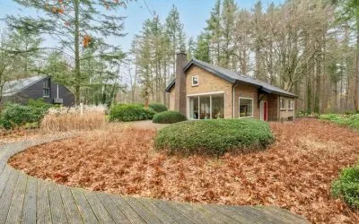 Vrijstaande woning te koop: Julianalaan 13, Putten