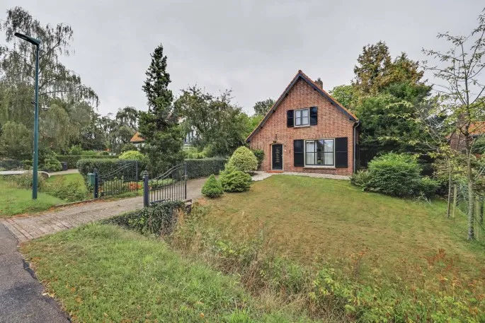 Vrijstaande woning te koop: Julianalaan 16, 'S Gravenmoer