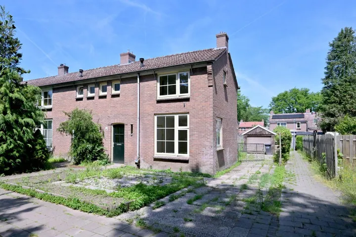Hoekwoning te koop: Julianalaan 26, Rhienderen Kern Brummen