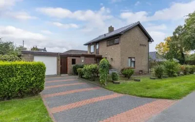 Vrijstaande woning te koop: Julianalaan 2A, Buitenpost Buitenpost