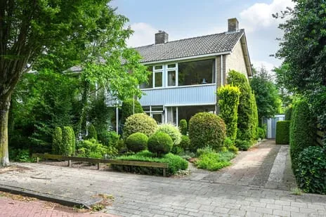 Semi-detached for sale: Julianalaan 37, Bennekom-Zuidoost Bennekom