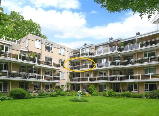Appartement te koop: Julianalaan 4-0307, Pr. Hendrikpark Baarn