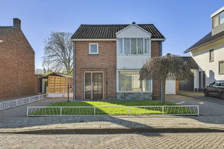 Semi-detached for sale: Julianalaan 4, Nassau Hulst