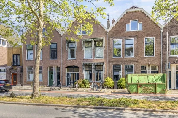 Tussenwoning te koop: Julianalaan 8, Wippolder-Noord Delft