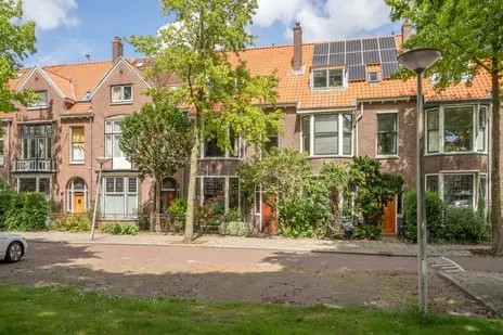 Tussenwoning te koop: Julianalaan 82, Wippolder-Noord Delft