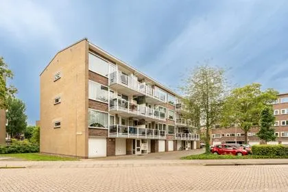 Apartment for sale: Julianaplantsoen 198, Ruimzicht Oost Diemen
