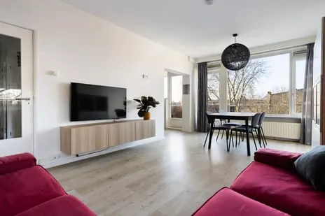 Appartement te koop: Julianaplantsoen 214, Ruimzicht Oost Diemen
