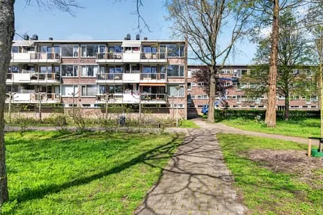 Appartement te koop: Julianaplantsoen 264, Ruimzicht Oost Diemen