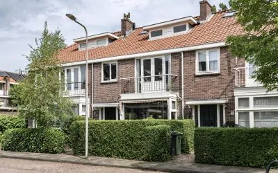 Tussenwoning te koop: Julianaplein 7, Centrum Heemstede
