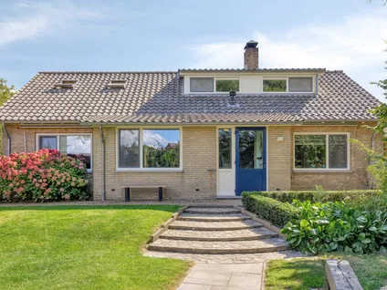 Vrijstaande woning te koop: Julianastraat 1, Kern Hoek Hoek