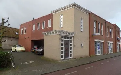 Twee-onder-één-kap te koop: Julianastraat 12, Oud-Beijerland Centrum Oud-Beijerland