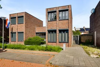 Corner house for sale: Julianastraat 12, Roermondse Veld Roermond