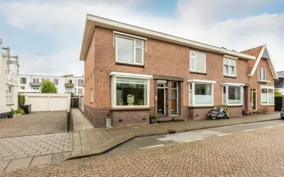 Hoekwoning te koop: Julianastraat 14, Centrum Waddinxveen