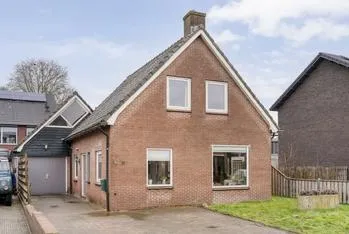 Vrijstaande woning te koop: Julianastraat 17, Griftebuurt Nijeveen