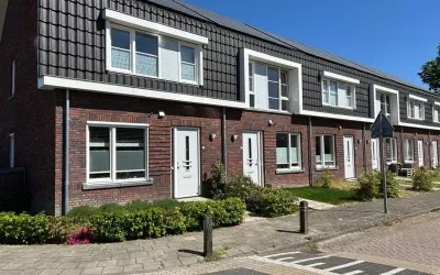 Tussenwoning te huur: Julianastraat 25B, Leende Leende