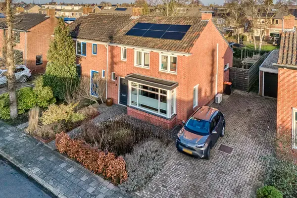 Twee-onder-één-kap te koop: Julianastraat 29, Plan Oost Hoogkarspel