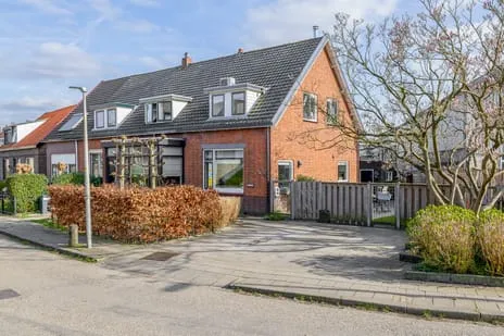 Hoekwoning te koop: Julianastraat 30, Kern Moerkapelle Moerkapelle