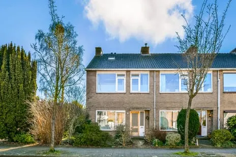 Hoekwoning te koop: Julianastraat 4, Halfweg Halfweg