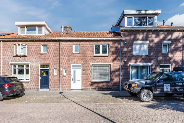 Tussenwoning te koop: Julianastraat 40, Oud Dongen Dongen