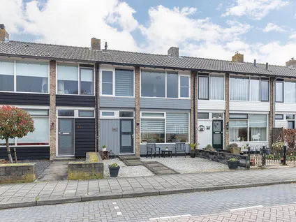 Tussenwoning te koop: Julianastraat 40, Groot-Ammers