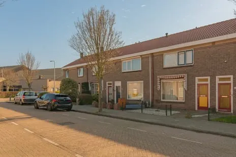 Tussenwoning te koop: Julianastraat 41, Poeldijk Noord Poeldijk