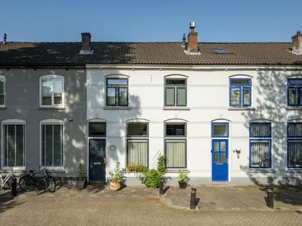 Tussenwoning te koop: Julianastraat 7, Leerdam centrum noord Leerdam