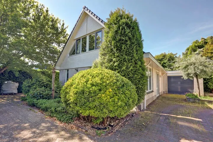 Detached house for sale: Julianastraat 74, Kern Moerkapelle Moerkapelle