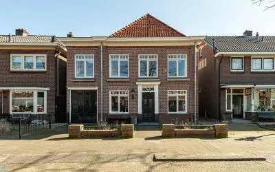 Hoekwoning te koop: Julianastraat 74, Veenendaal