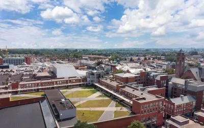 Appartement te huur: Julianastraat 99, Burgemeester Visserpark Alphen Aan Den Rijn