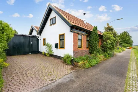 Detached house for sale: Julianatocht 1, Kruisweg Kloosterburen