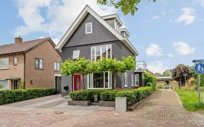 Vrijstaande woning te koop: Julianaweg 37, Nieuw Vreeswijk Nieuwegein