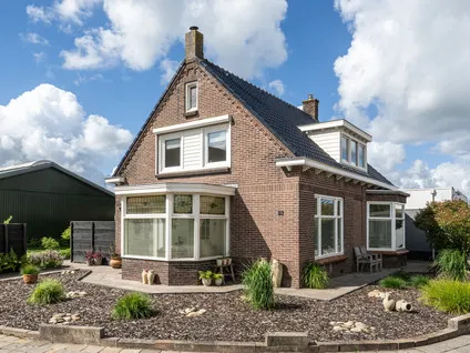 Vrijstaande woning te koop: Julianaweg 82, Melissant woonkern Melissant
