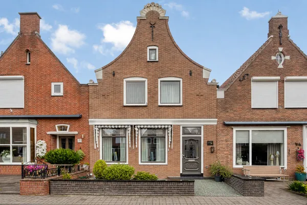 Terraced house for sale: Julianaweg 89, Volendam-Oude kom Volendam