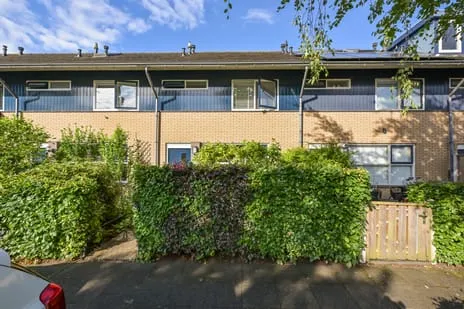 Tussenwoning te koop: Julistraat 117, Seizoenenbuurt West Almere