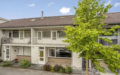 Tussenwoning te koop: Jungstraat 18, Nobelprijsbuurt Haarlem