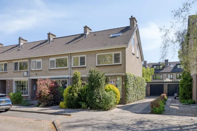 Hoekwoning te koop: Junostraat 39, Planetenbuurt-Noord Alphen Aan Den Rijn