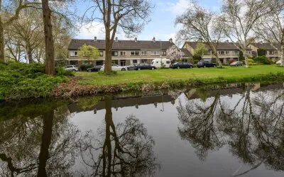Tussenwoning te koop: Junostraat 5, Planetenbuurt-Noord Alphen Aan Den Rijn
