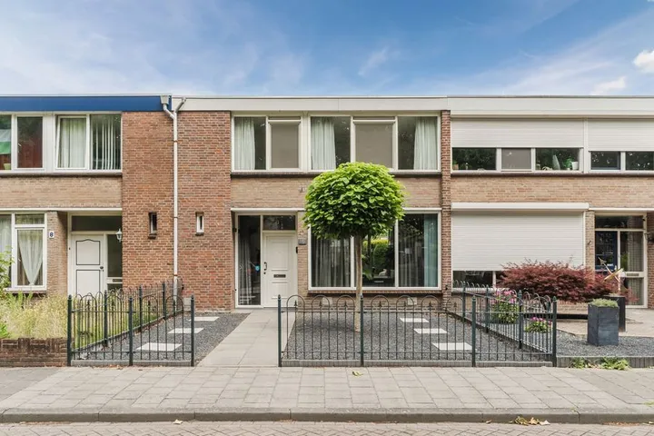 Tussenwoning te koop: Jupiterlaan 6, West 1 Dongen