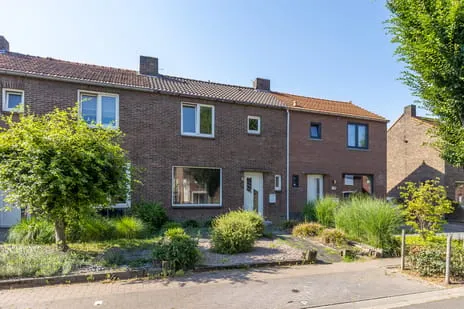 Tussenwoning te koop: Jurgensstraat 104, Elsloo Elsloo (Li)