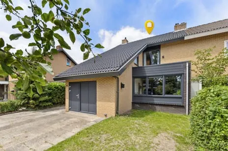Twee-onder-één-kap te koop: Jurriaandonk 18, Langdonk-West Roosendaal