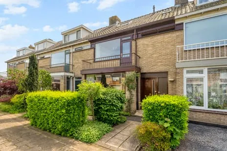 Tussenwoning te koop: Justus van Effenlaan 5, Vondelwijk Waddinxveen