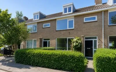 Tussenwoning te huur: Justus van Effenstraat 12, Overdie-West Alkmaar