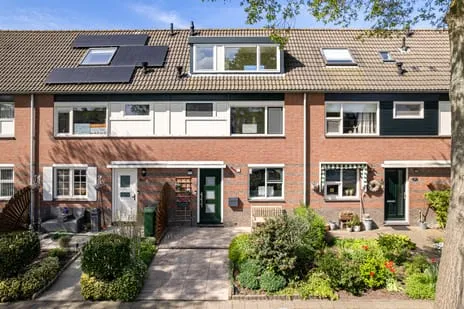 Tussenwoning te koop: Juweellaan 225, Zoetermeer