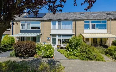 Tussenwoning te koop: Juweelstraat 66, Edelstenenbuurt Alphen Aan Den Rijn