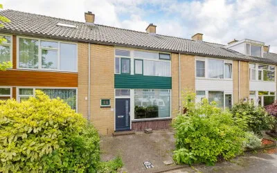 Tussenwoning te koop: Juweelstraat 75, Edelstenenbuurt Alphen Aan Den Rijn