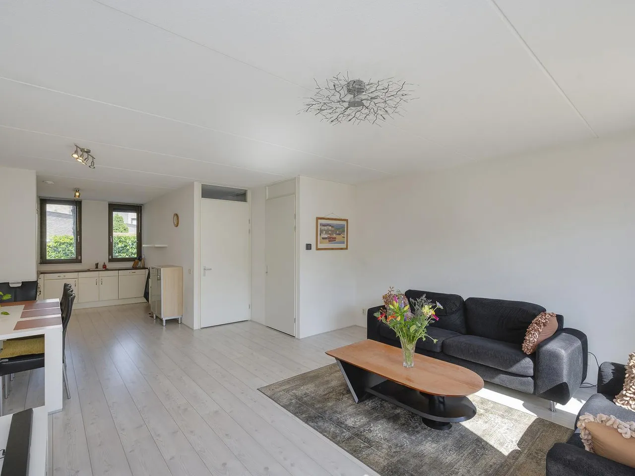 Tussenwoning te koop: Juwelenstraat 7, Almere