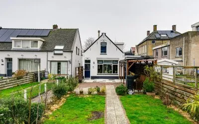 Vrijstaande woning te koop: Kaaidijk 2, Herkingen woonkern Herkingen