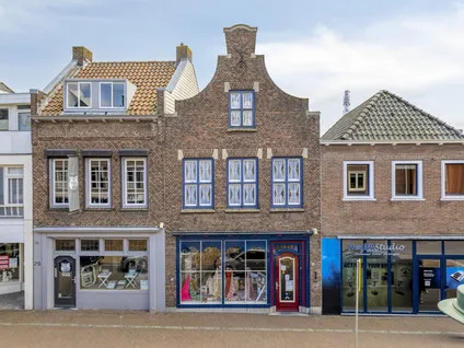 Tussenwoning te koop: Kaaistraat 18, Steenbergen-Centrum Steenbergen