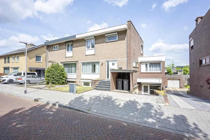 Twee-onder-één-kap te koop: Kaalheidersteenweg 258, Terwinselen Kerkrade